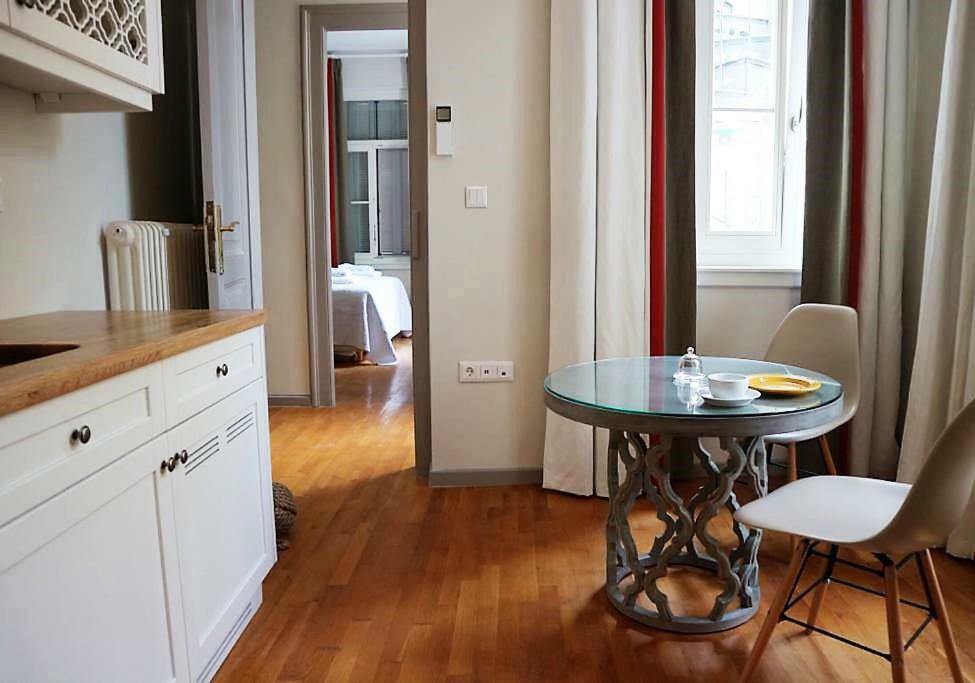 Acropolis Townhouseco Suites 雅典 外观 照片